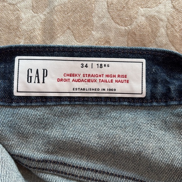 Gap Cheeky Straight High Rise - Picture 6 of 7